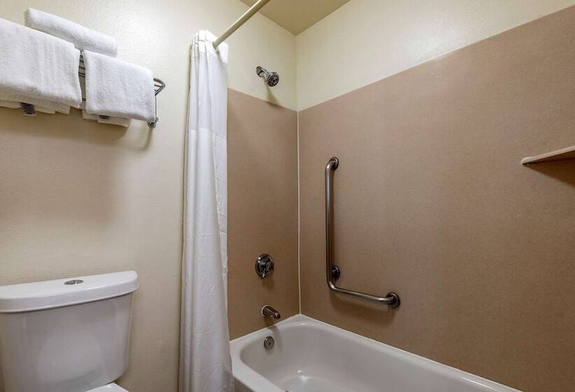 هتل Quality Inn & Suites Denver Airport  Gateway Park