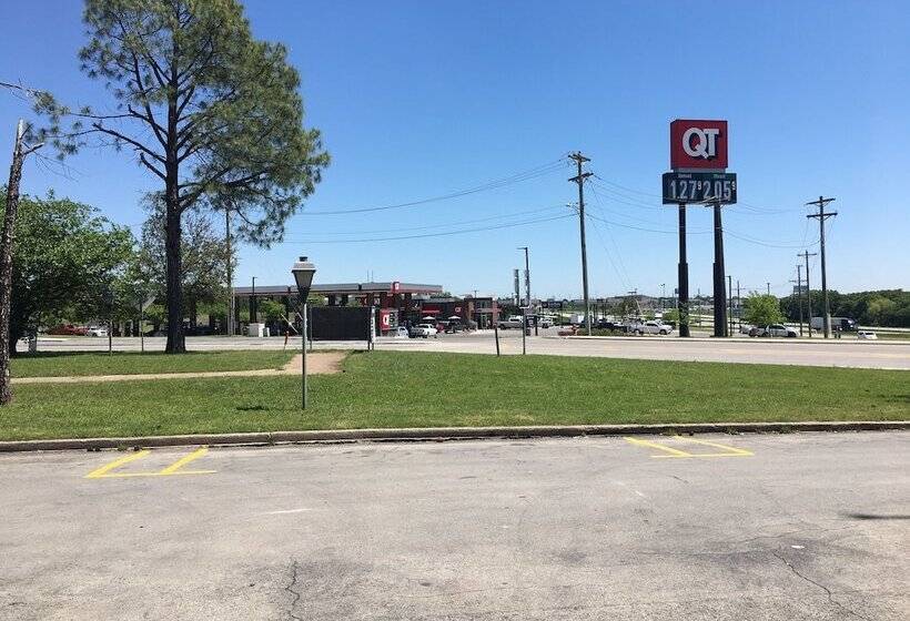 هتل Quest Inn