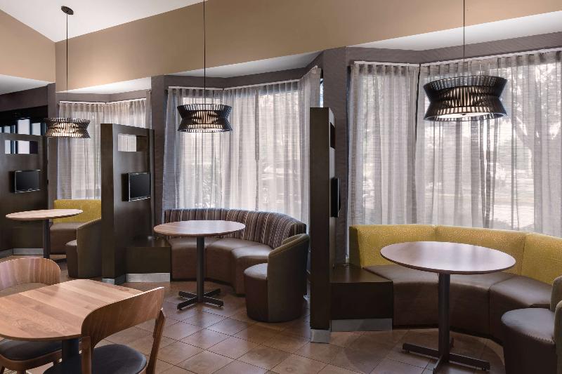 هتل Sonesta Select Newport Middletown