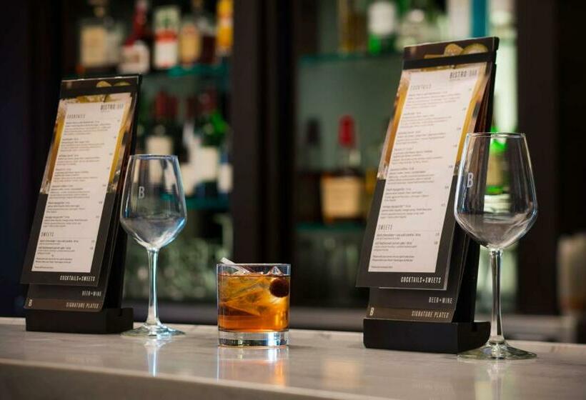 בית מלון כפרי Sonesta Select Phoenix Camelback