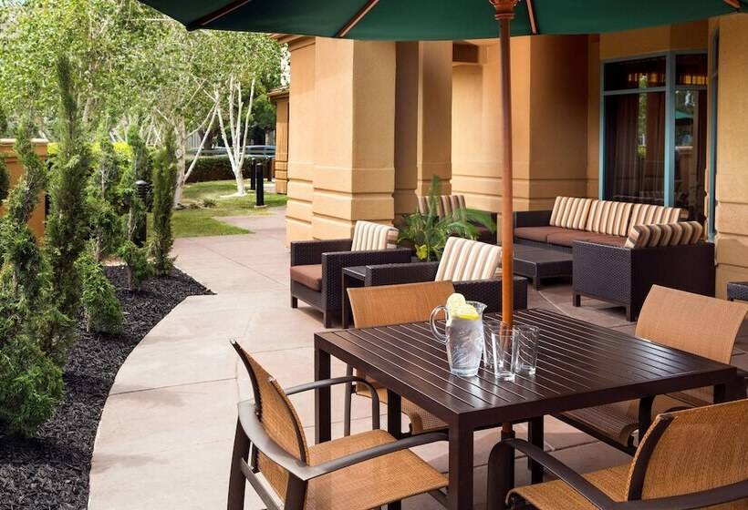 هتل Sonesta Select Pleasant Hill