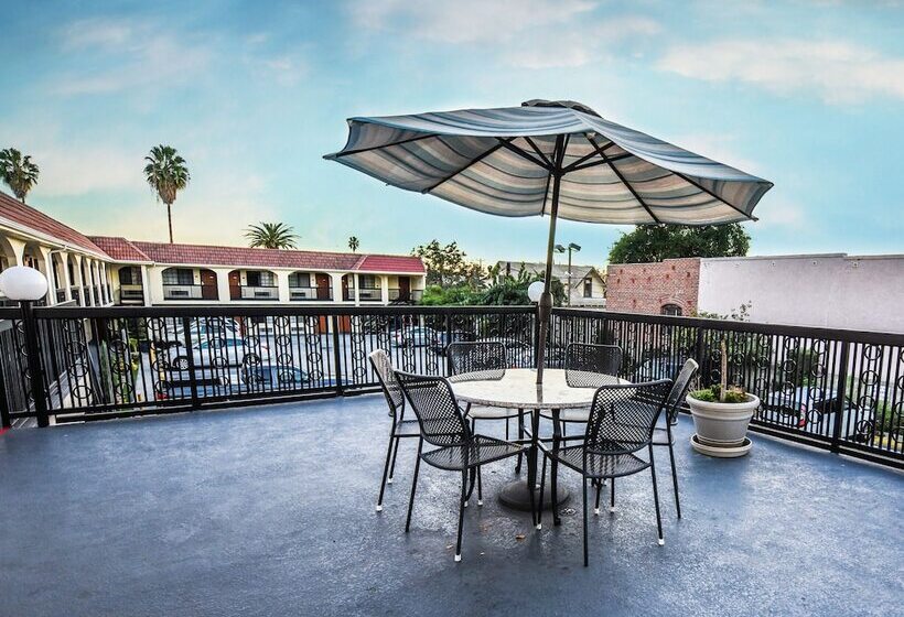 فندق على الطريق Chariot Inn Glendale   Pasadena