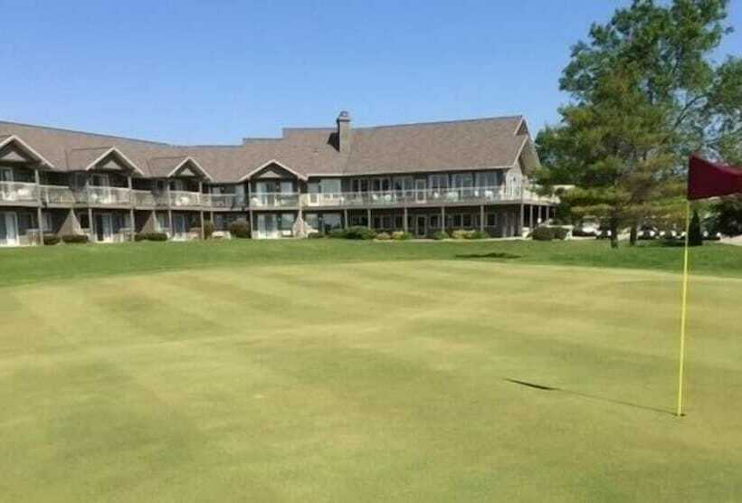 استراحتگاه Cherry Hills Golf & Lodge