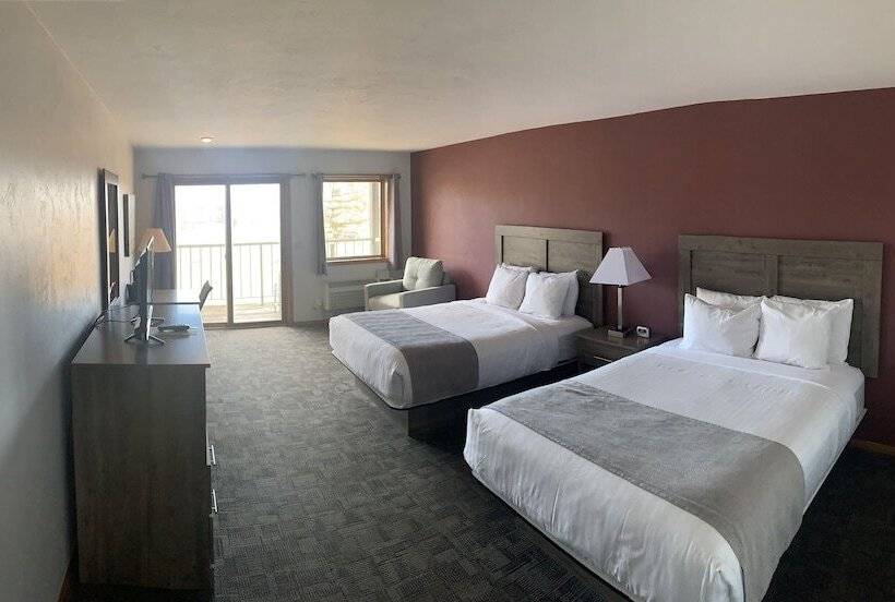 استراحتگاه Cherry Hills Golf & Lodge