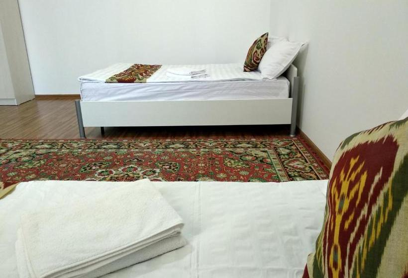 簡易ホテル Apartments Silk Road
