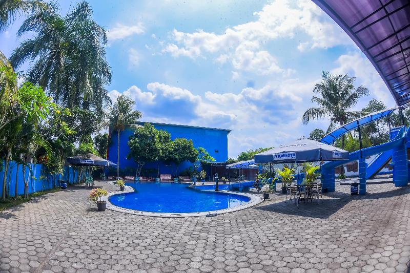 فندق Mahkota Genteng