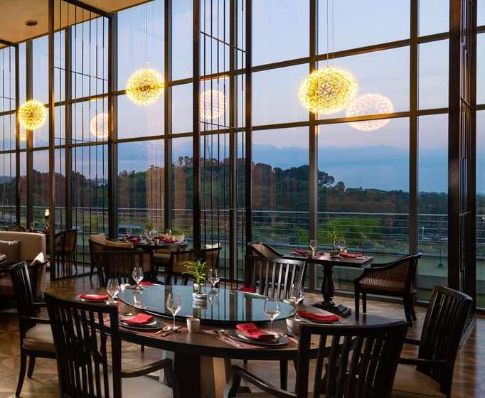 호텔 Hilton Clark Sun Valley Resort