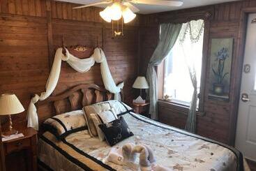 هتل Auberge La Cote D Or