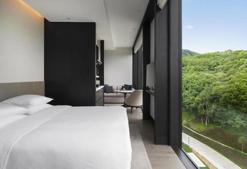هتل Park Hyatt Niseko Hanazono