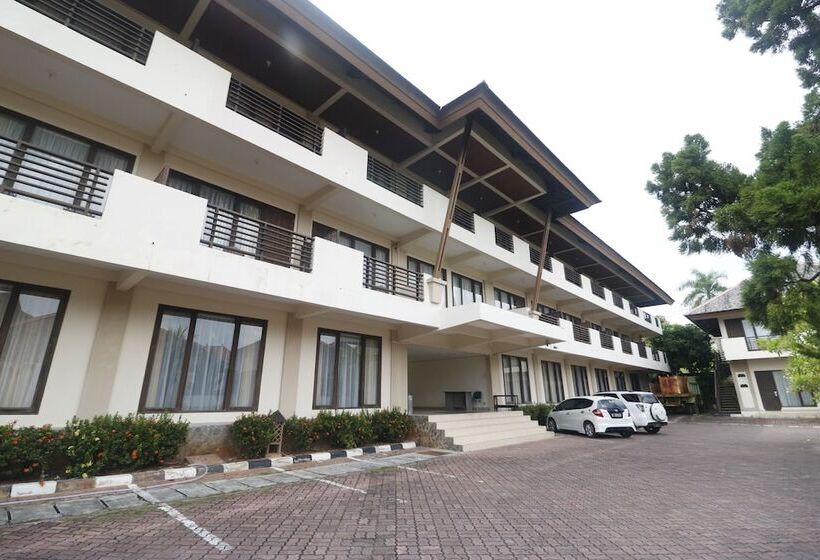 هتل Reddoorz Premium @ Bukit Damai Indah
