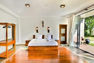 هتل Grand Argyle Resort
