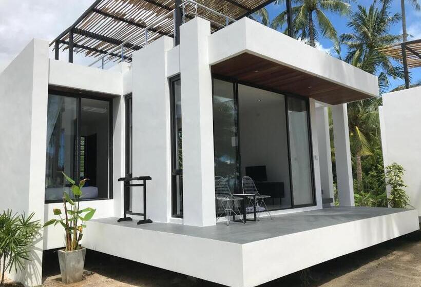 Lennon Maison