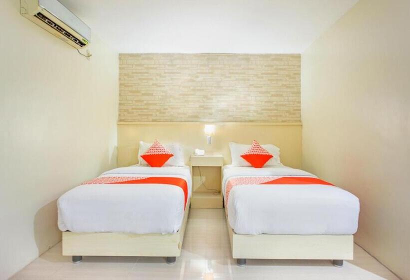 ホテル Oyo 1636 Wisma Kuta Karang