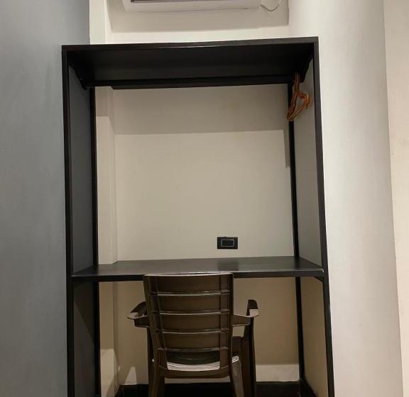 בית מלון כפרי Zugi Inn