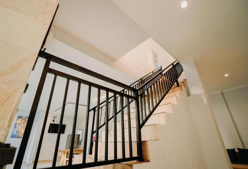 پانسیون Nova Guest House