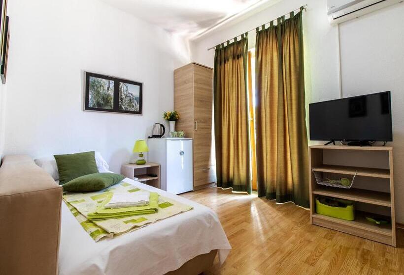 پانسیون Rooms Bačić