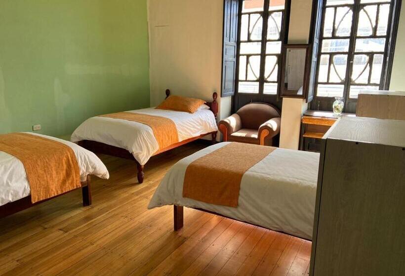 تختخواب و صبحانه Villa Bonita Hostel