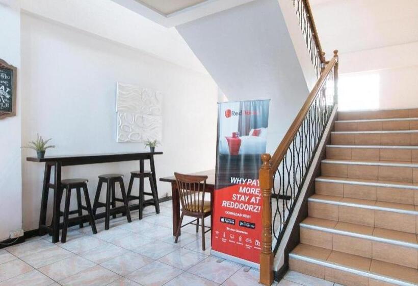 Hotel Reddoorz @ Km 50 Aguinaldo Highway Tagaytay