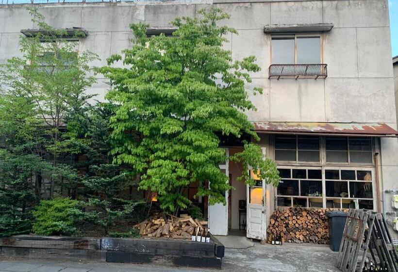 Hostel Mog