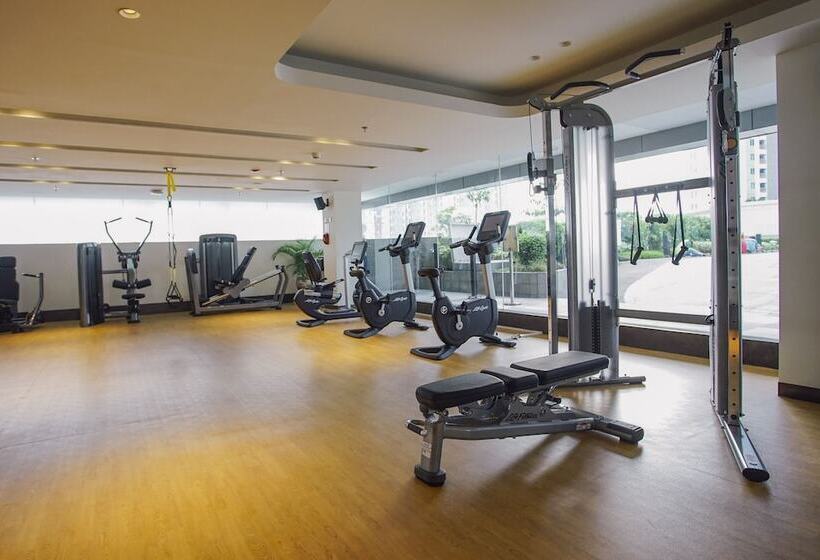 هتل Four Points By Sheraton Surabaya, Pakuwon Indah