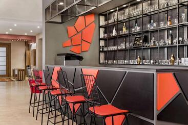 هتل Ramada By Wyndham Van