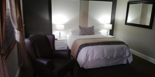Пансион Gold Crest Guesthouse