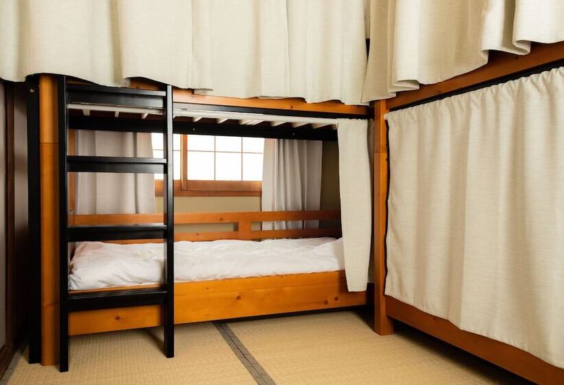 پانسیون Guesthouse Hajimari