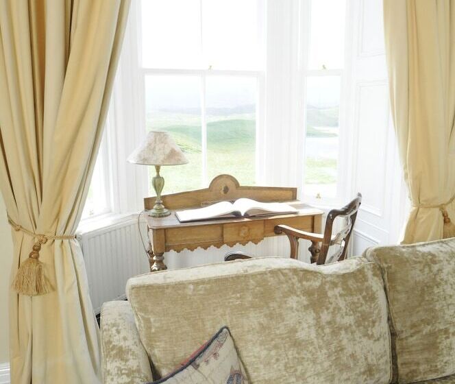 مبيت وإفطار Uig Lodge