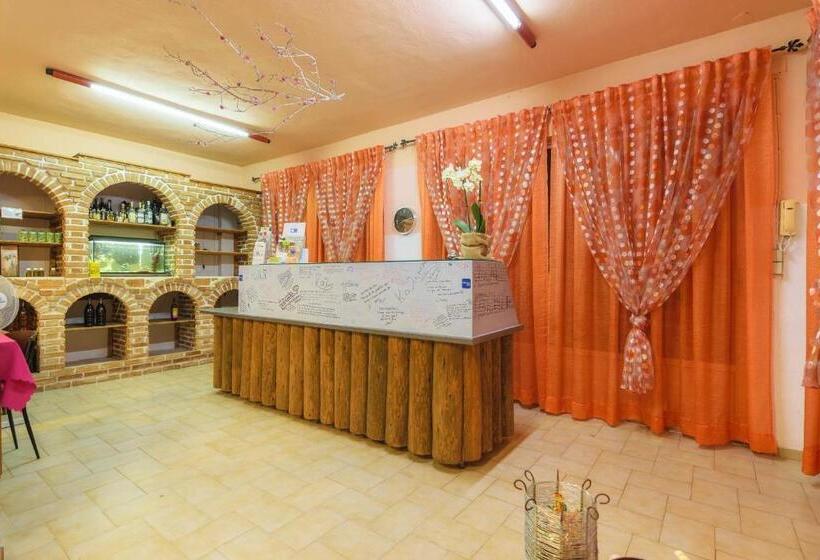 هتل Studio Timotheos