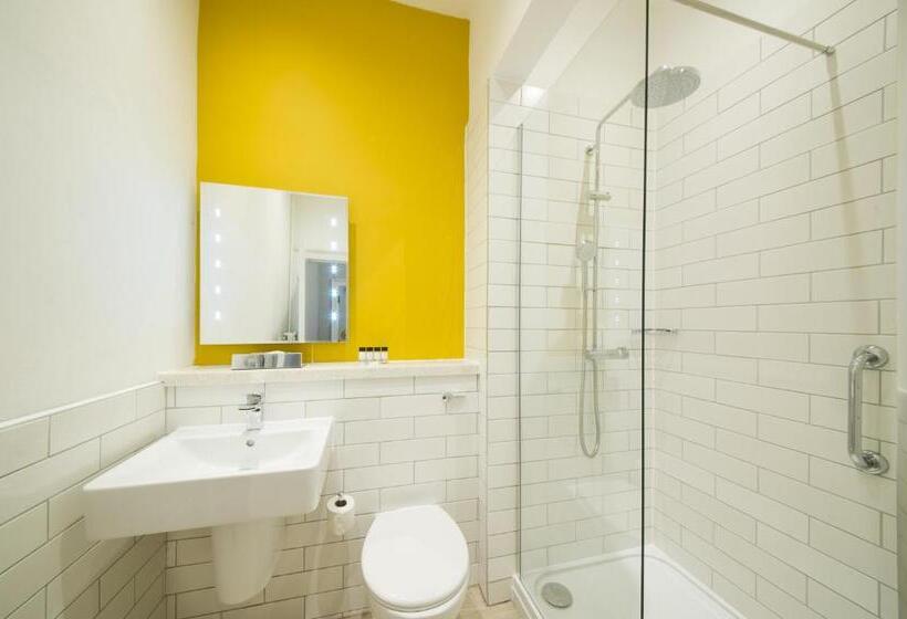 هتل The Dun Cow By Innkeeper S Collection