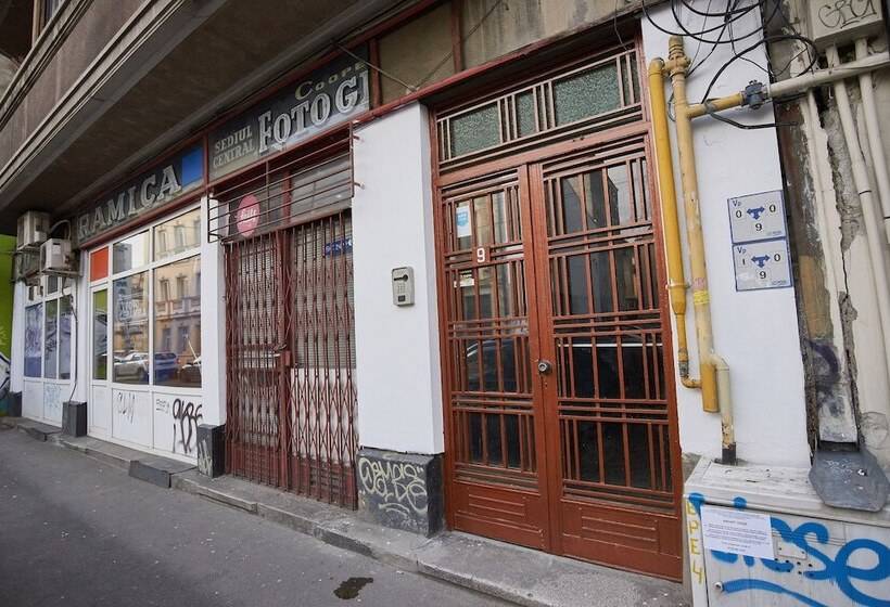 Metropole Apartments Old Town