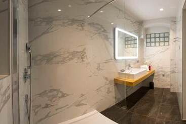 پانسیون Luxury Rooms Paula