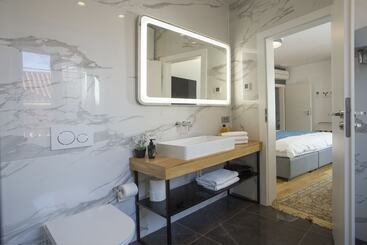 پانسیون Luxury Rooms Paula