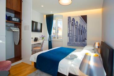 پانسیون Luxury Rooms Paula