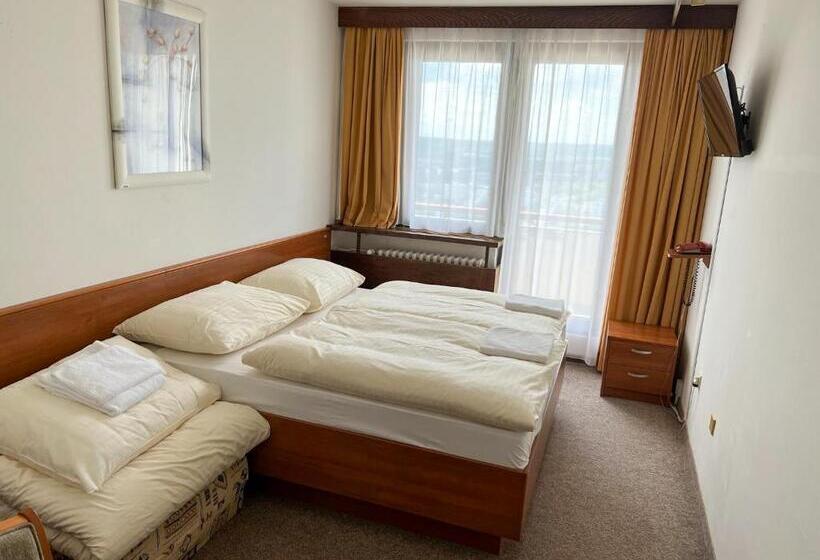 Retro Hotel Suza