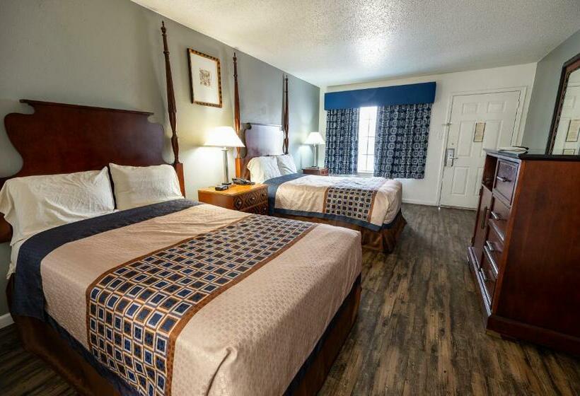 هتل American Inn & Suites Russellville