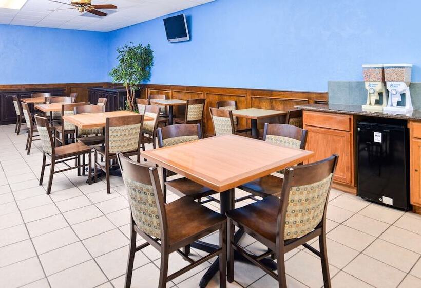 בית מלון כפרי Americas Best Value Inn Clute