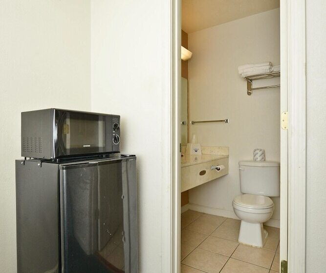 هتل America S Best Value Inn Marion