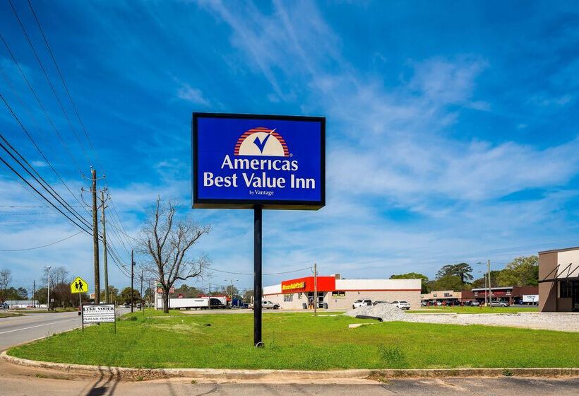 فندق Americas Best Value Inn Montezuma