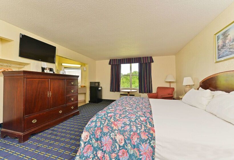 Отель Americas Best Value Inn Suites South Boston