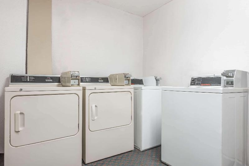 هتل Days Inn By Wyndham Amarillo  Medical Center
