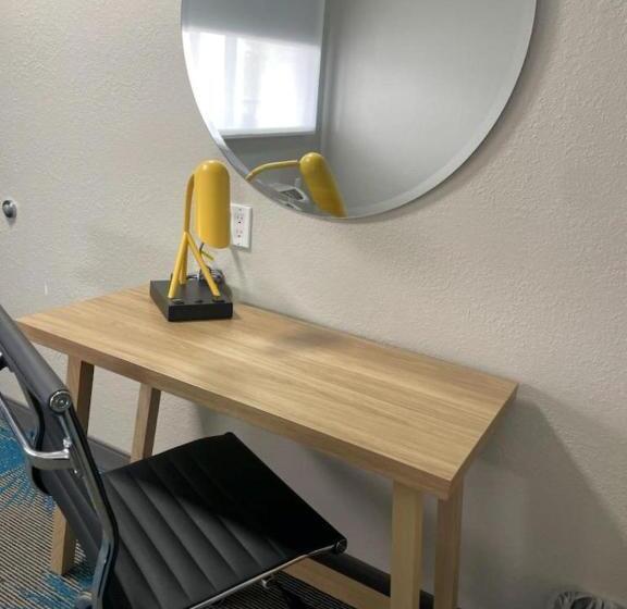 هتل Days Inn By Wyndham Amarillo  Medical Center