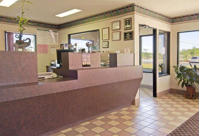 هتل Days Inn By Wyndham Bainbridge