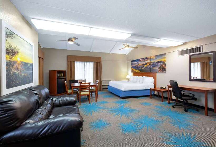 Отель Days Inn By Wyndham Casper