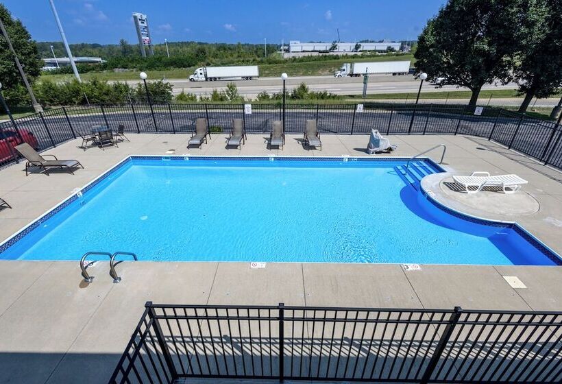 هتل Days Inn By Wyndham Dayton Huber Heights Northeast