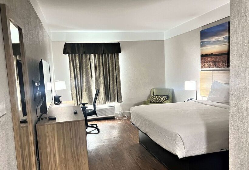 Отель Days Inn By Wyndham Denham Springsbaton Rouge East