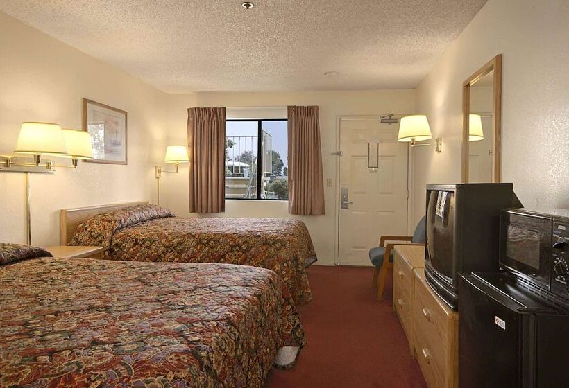 هتل Days Inn By Wyndham Fresno South