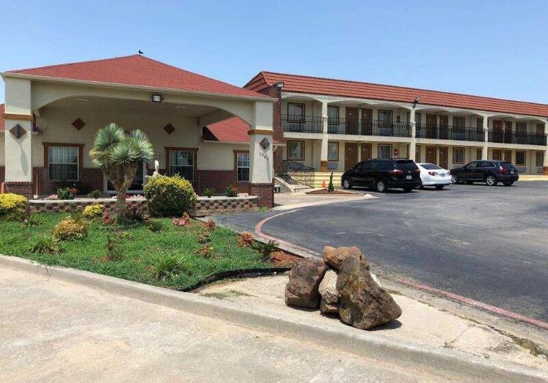 호텔 Days Inn By Wyndham Gainesville