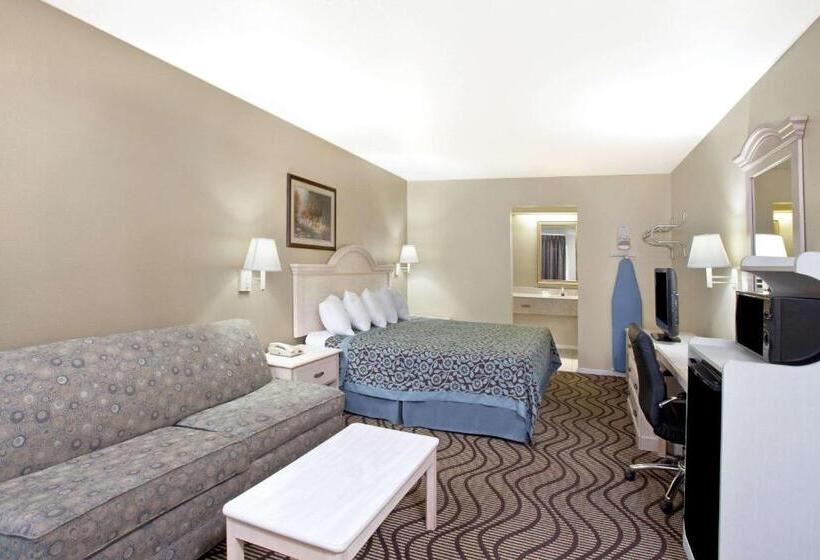 בית מלון כפרי Days Inn By Wyndham Kerrville