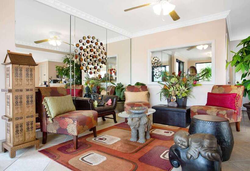 호텔 Days Inn By Wyndham Lake City